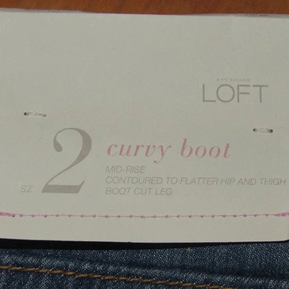 NWT LOFT Curvy Boot Mid Rise Boot Cut Jeans Size 2 - Picture 6 of 6